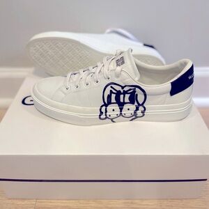Givenchy designer sneaker, men’s 9US/42EU